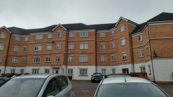 2 Bedroom Flat To Rent In Symphony Close, Edgware, HA8