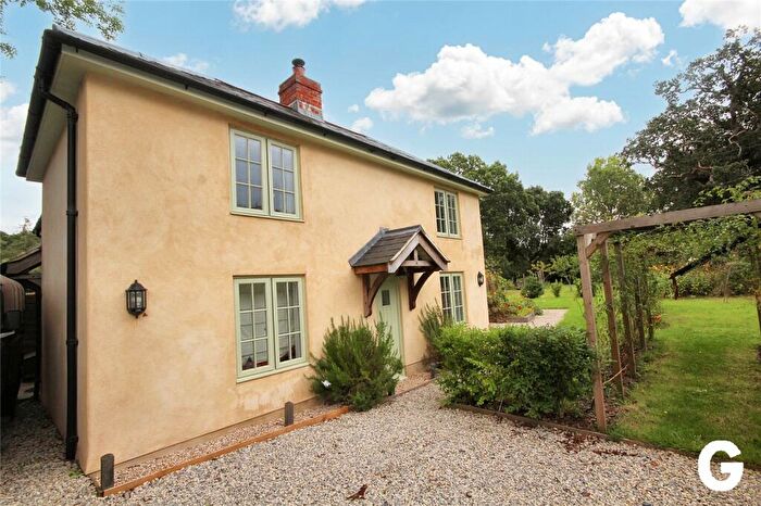 4 Bedroom Detached House For Sale In Linbrook, Ringwood, Hampshire, BH24