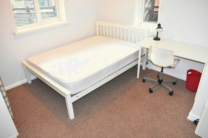 4 Bedroom Flat To Rent In Cornwallis Crescent, Portsmouth, PO1
