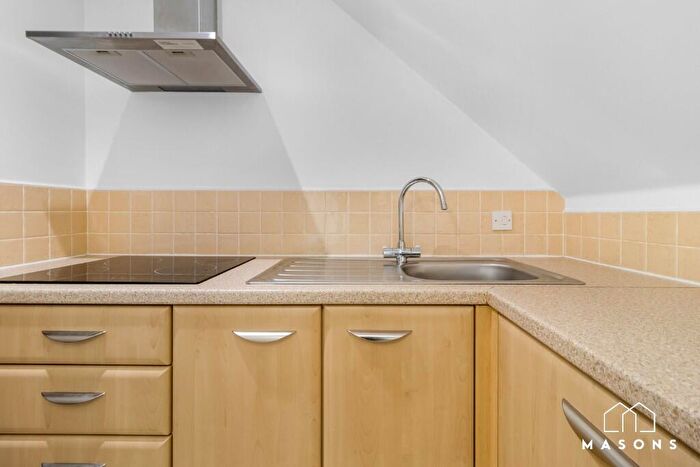 Studio To Rent In Fairfield Park, SG5