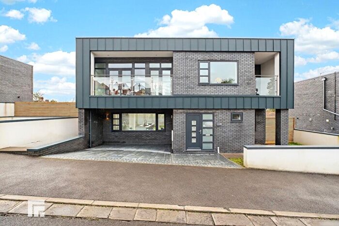 4 Bedroom Detached House For Sale In Romilly Park Road, Barry, CF62