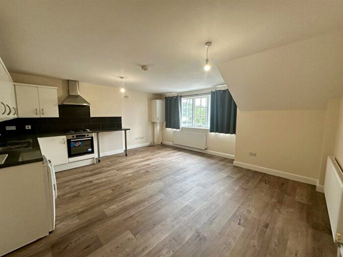 1 Bedroom Flat To Rent In Fosse Road South, Leicester, LE3
