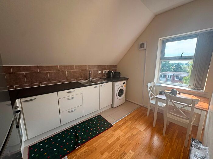 1 Bedroom Property To Rent In Cromwell Lane, Coventry, CV4