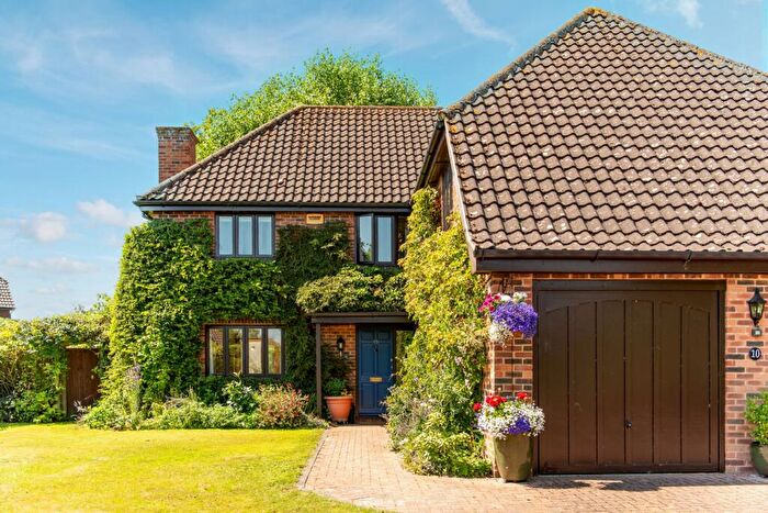 4 Bedroom Detached House To Rent In Green Acres Close, Whitchurch, Buckinghamshire, HP22