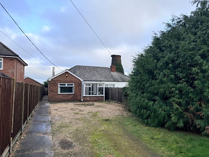 3 Bedroom Semi-Detached Bungalow For Sale In Sleaford Road, Metheringham, LN4