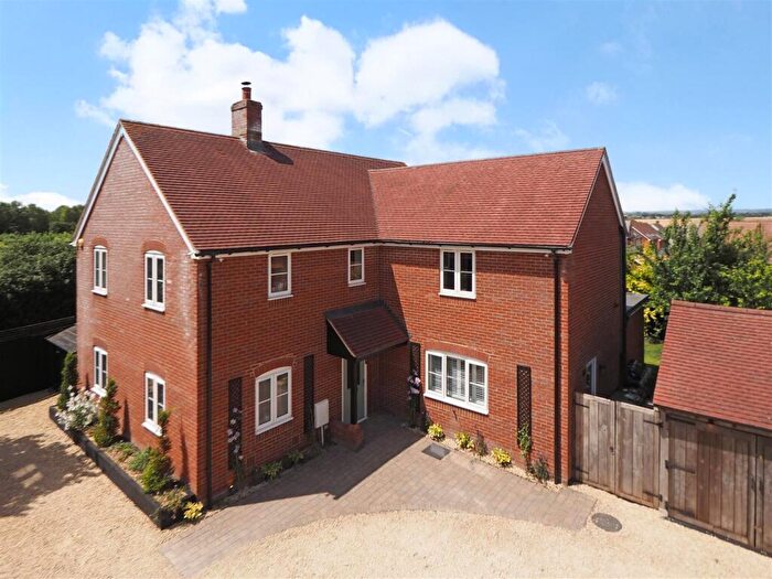 4 Bedroom Detached House For Sale In Ox Drove, Picket Piece, Andover, SP11