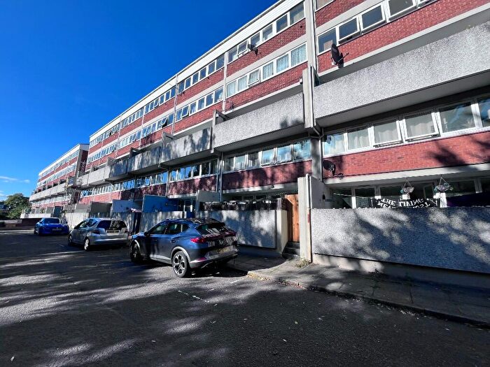 3 Bedroom Maisonette To Rent In Suffolk Square, Norwich, Norfolk, NR2