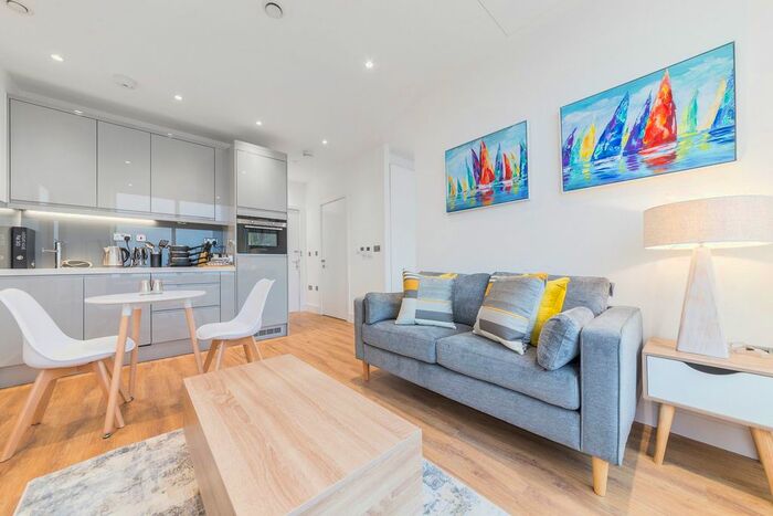 Studio To Rent In Westgate House, West Gate, London W5