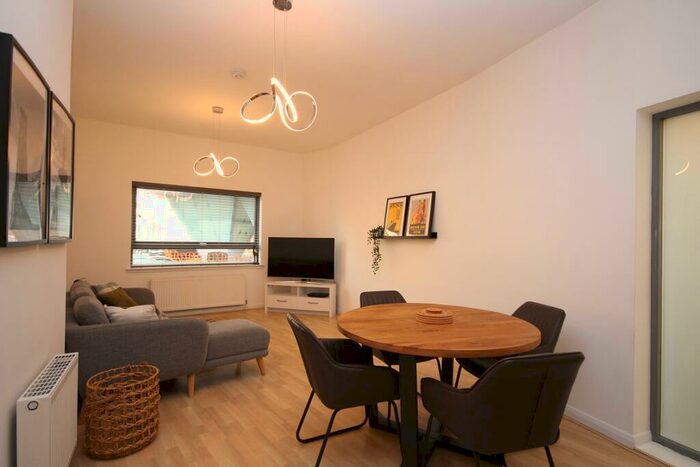 2 Bedroom Flat To Rent In St Francis Rigg, New Gorbals, Glasgow - Available Now, G5