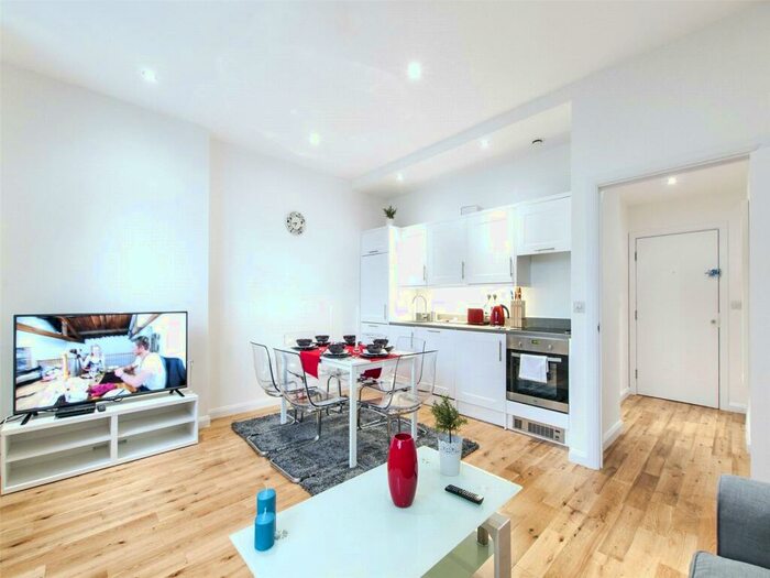 2 Bedroom Flat To Rent In York Way, Hillmarton Conservation Area, N7