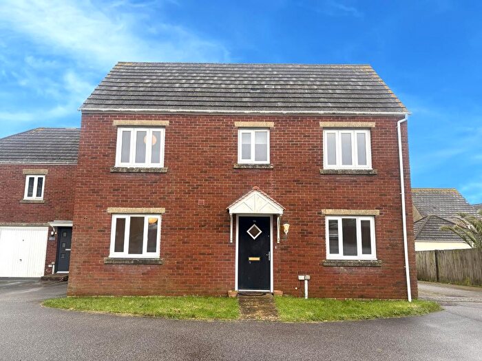 3 Bedroom Detached House For Sale In Hawkins Way, Helston, TR13