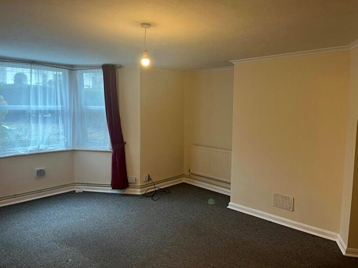 1 Bedroom Flat To Rent In Flat, Maison Dieu Road, Dover, CT16