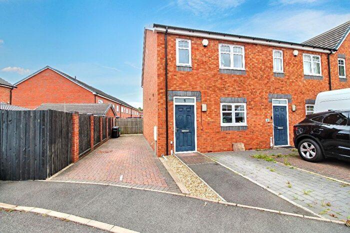 4 Bedroom Terraced House For Sale In Nathu Drive, Tipton, DY4