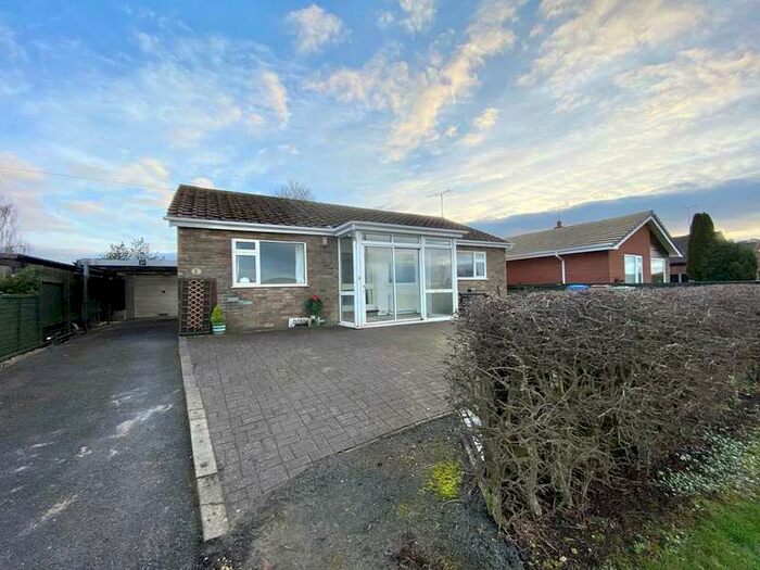 2 Bedroom Detached Bungalow For Sale In Northfield Road, Wetwang, YO25