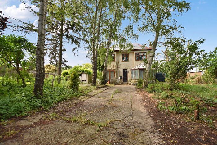 6 Bedroom Detached House For Sale In Evelyn Road, Great Leighs, Chelmsford, Essex, CM3