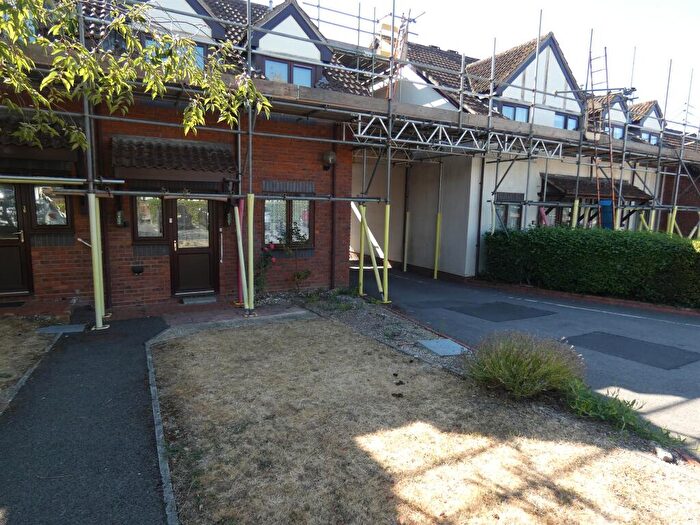 1 Bedroom Apartment For Sale In London Road, Amesbury, Salisbury, SP4