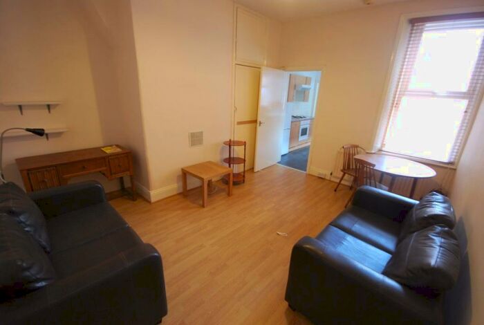 2 Bedroom Property To Rent In Glenthorn Road, NE2