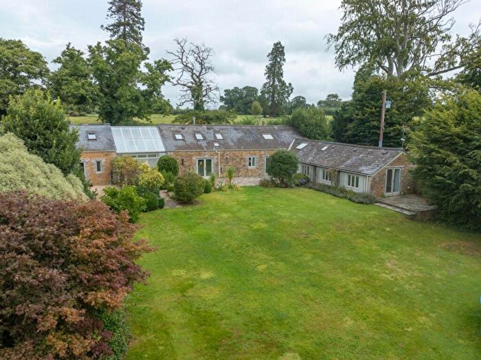 5 Bedroom Barn Conversion To Rent In East Pennard, BA4