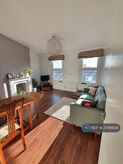 2 Bedroom Flat To Rent In Forest Hill, London, SE23