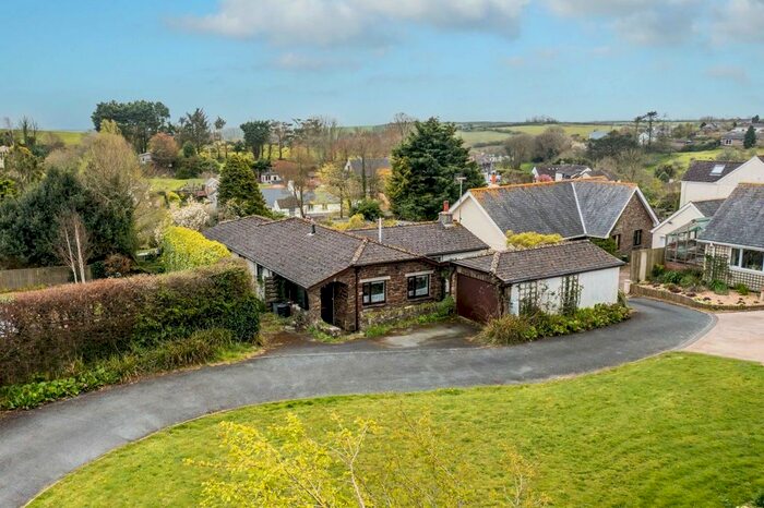 4 Bedroom Bungalow For Sale In Arnolds Close, Kingston, Kingsbridge, TQ7