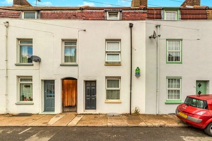 1 Bedroom Property To Rent In Layfield Road, Gillingham, Kent, ME7