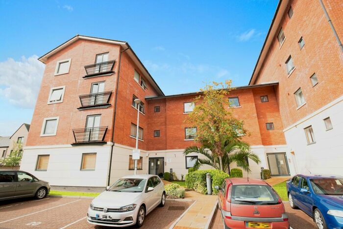 2 Bedroom Apartment To Rent In Henke Court, CF10