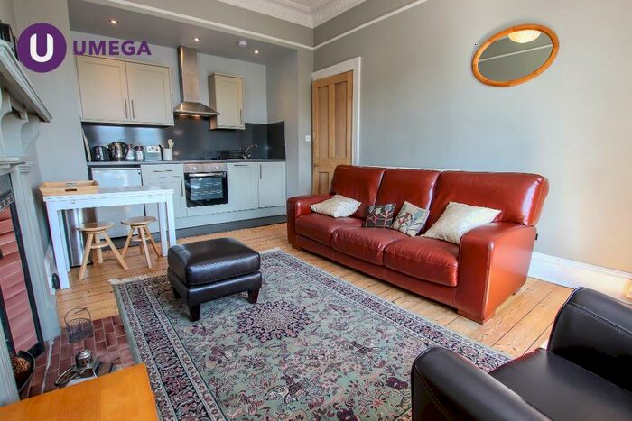 2 Bedroom Flat To Rent In Jordan Lane, Morningside, Edinburgh, EH10