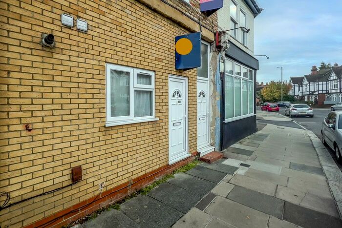 Studio To Rent In Stanley Road, Teddington TW11