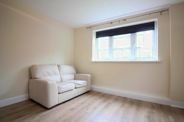 1 Bedroom Flat To Rent In Summerhouse Avenue, Heston, Hounslow, TW5