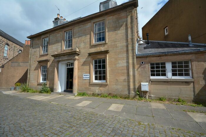 3 Bedroom Flat To Rent In Chapel Lane, Falkirk, FK1