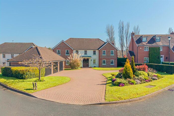 6 Bedroom Detached House For Sale In Brunswick Gate, Stourbridge, DY8