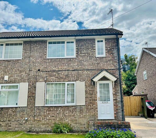 1 Bedroom Flat To Rent In Millfield Drive, Cowbridge, CF71
