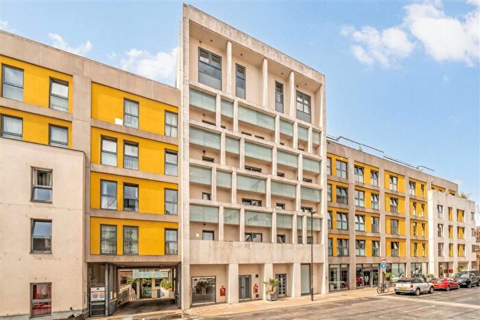 2 Bedroom Flat For Sale In Oval Road, Camden, NW1