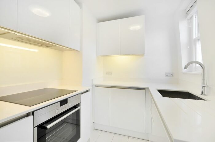 1 Bedroom Flat To Rent In Pont Street, London, SW1X