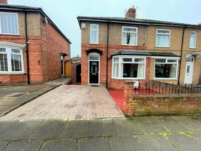 2 Bedroom Semi-Detached House To Rent In The Leas, Darlington, DL1