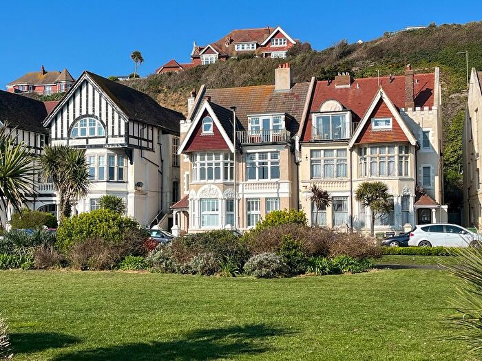 2 Bedroom Flat For Sale In Grosvenor Crescent, St Leonards-On-Sea, TN38