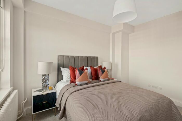 2 Bedroom Flat To Rent In Dolphin Square, London, SW1V