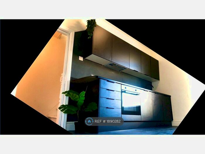 3 Bedroom Flat To Rent In Lawrence Road, Liverpool, L15