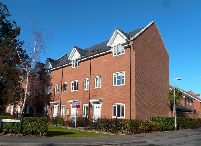 1 Bedroom Flat To Rent In South Street, Taunton, TA1