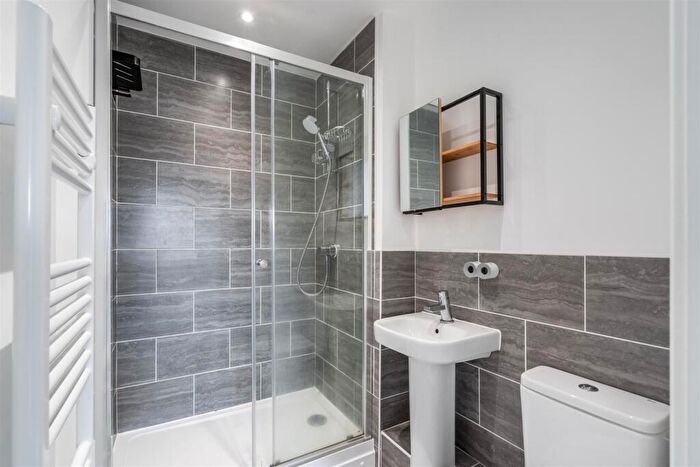 2 Bedroom Apartment To Rent In Shepherds Green Road, Shirley, B90