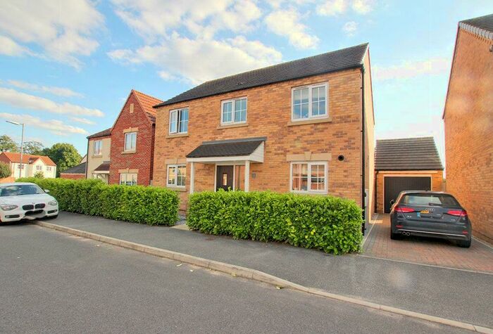 4 Bedroom House To Rent In Chatsworth Drive, Brough, HU15