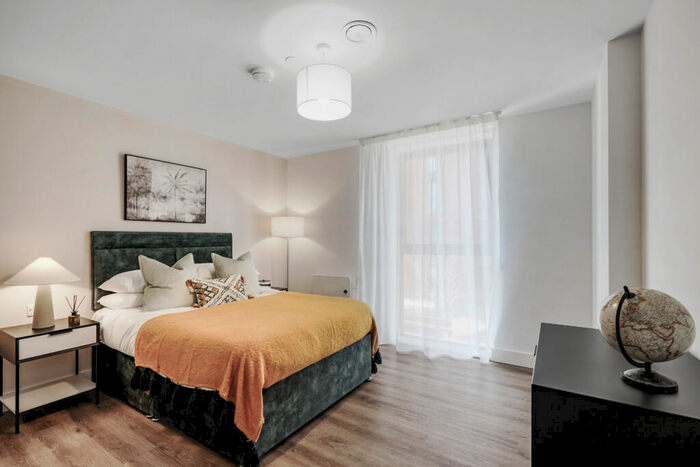 2 Bedroom Apartment To Rent In Hornby House, SL6