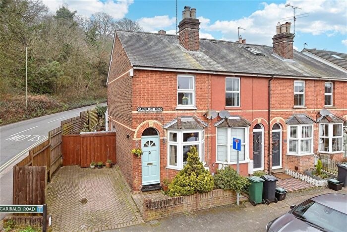 2 Bedroom End Of Terrace House For Sale In Garibaldi Road, Redhill, Surrey, RH1