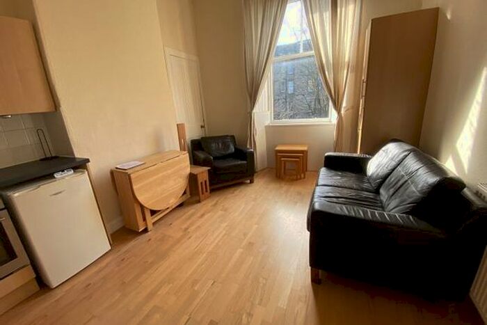 2 Bedroom Flat To Rent In Belhaven Terrace, Morningside, Edinburgh, EH10