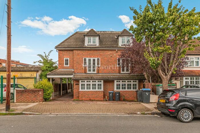 1 Bedroom Apartment To Rent In Birkbeck Road, Beckenham, BR3