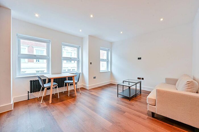 1 Bedroom Flat To Rent In Winchester Street, Acton, London, W3