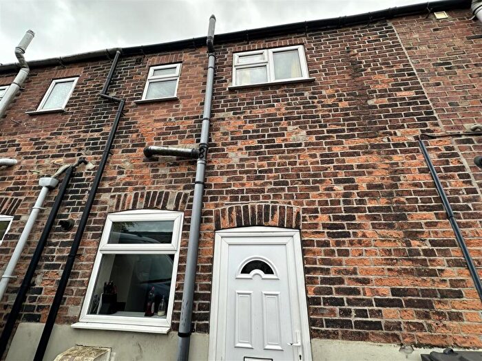 2 Bedroom Terraced House For Sale In Croysdale Terrace, Eggborough, Goole, DN14