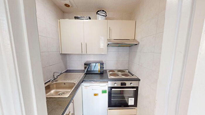 1 Bedroom Studio To Rent In Walsingham Road, Hove, BN3