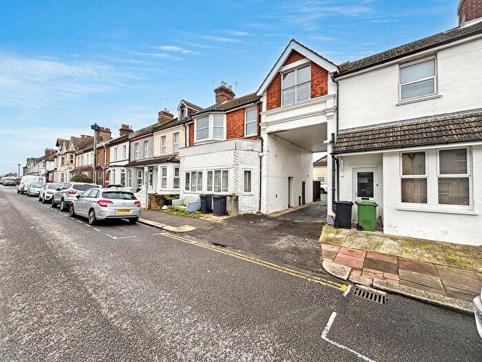 3 Bedroom Maisonette For Sale In Windsor Road, Bexhill-On-Sea, TN39