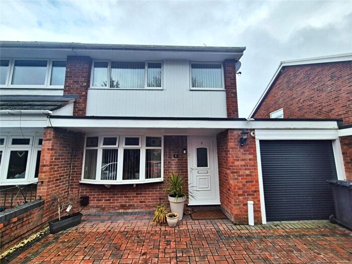 3 Bedroom Semi-Detached House For Sale In Dane Close, Gwersyllt, Wrexham, LL11